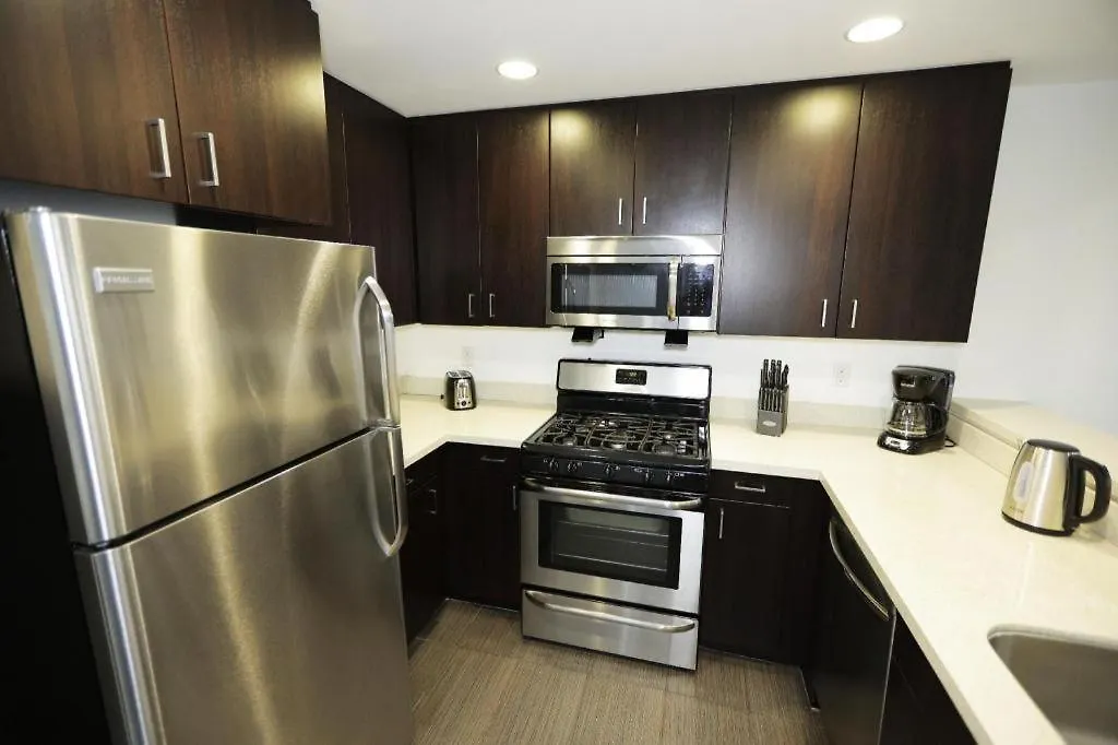 Downtown Cosmopolitan Residences-1
