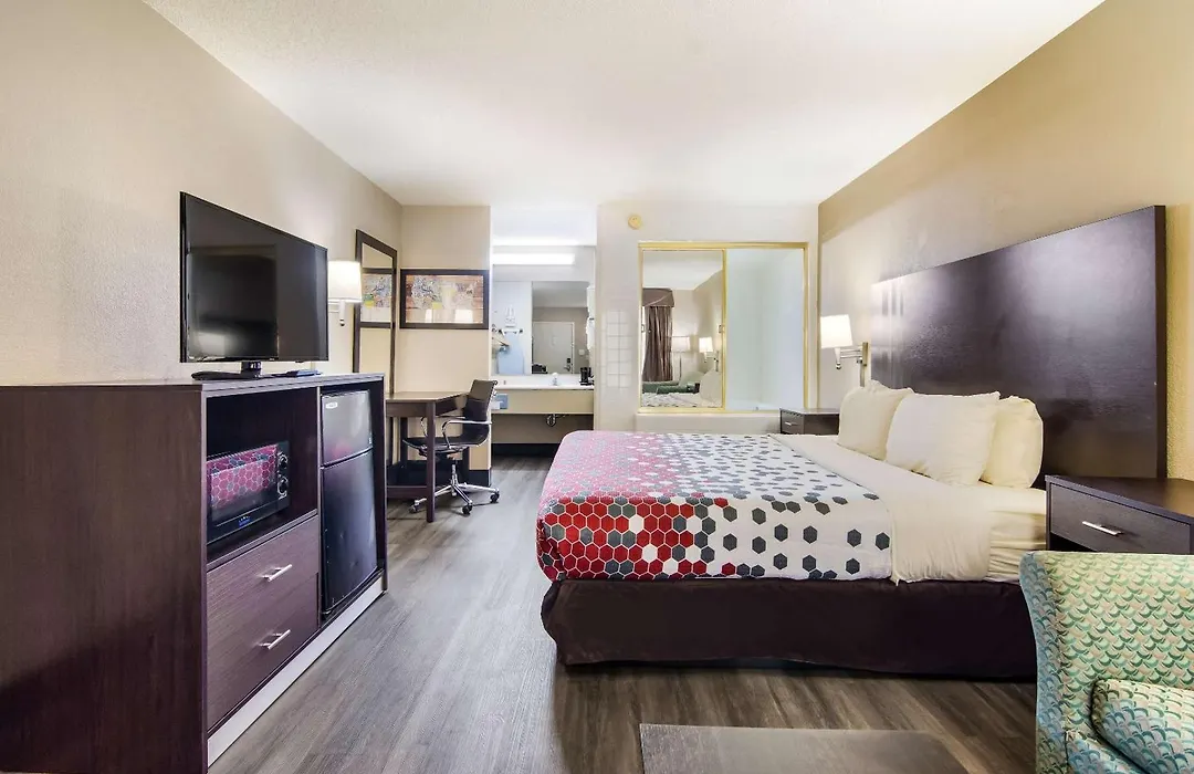 Econo Lodge Garner - Raleigh-1