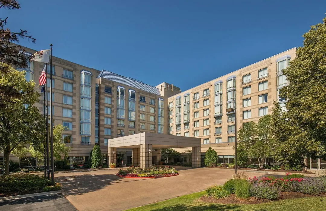 Sheraton Suites Chicago Elk Grove-1