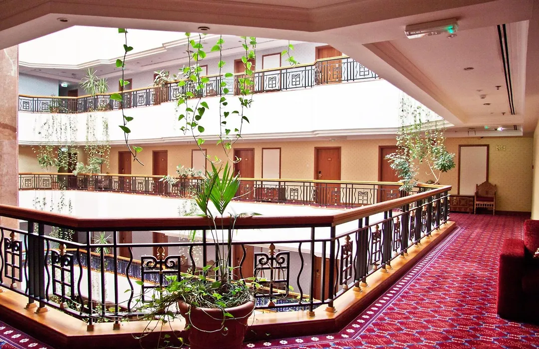 Regent Palace Hotel-1