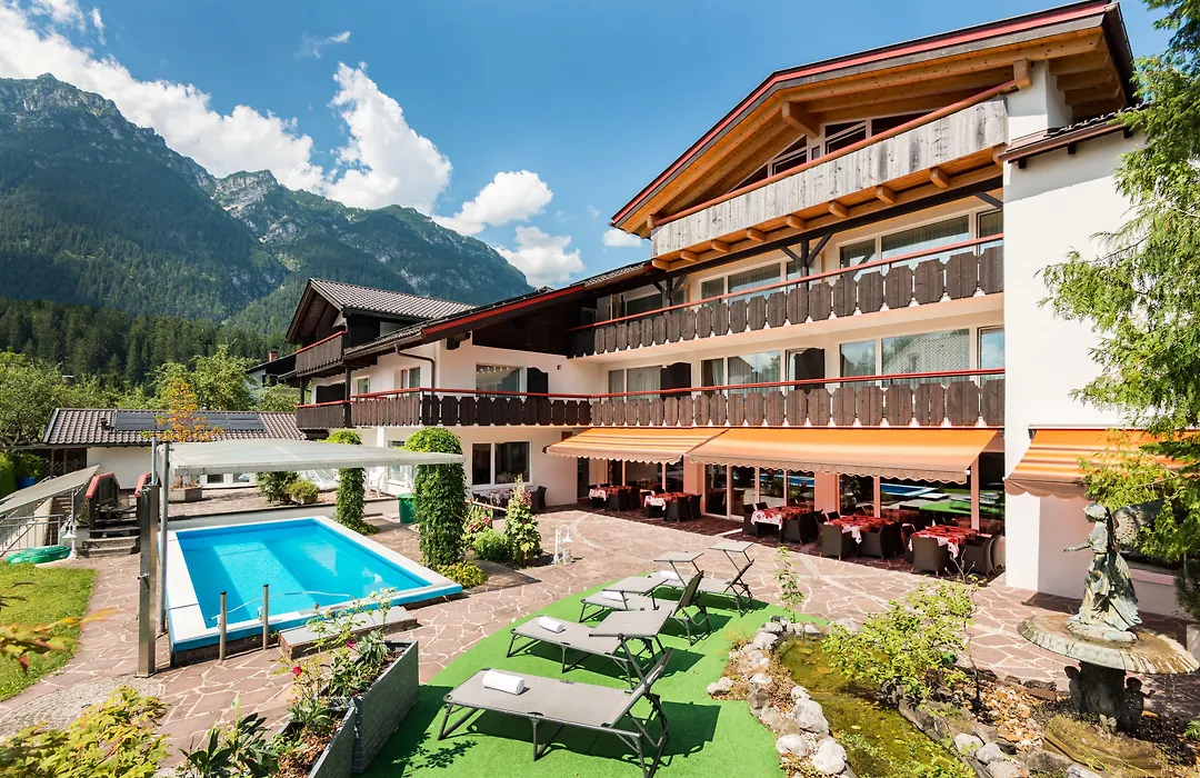 Hotel Rheinischer Hof-1