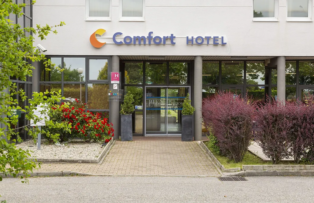 Comfort Hotel Aeroport Lyon St Exupery-1