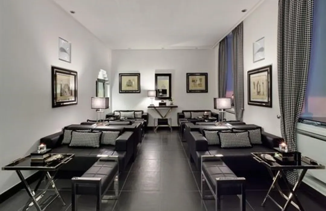 Lhp Hotel Napoleon-1