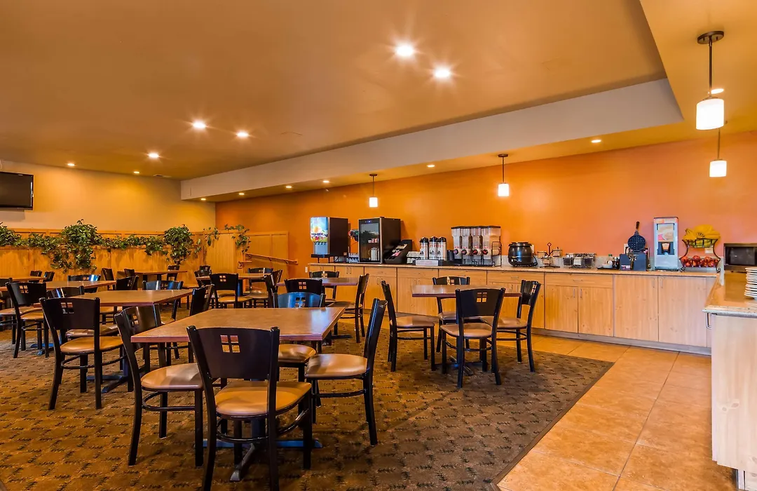 Best Western Plus Hartford Lodge-1