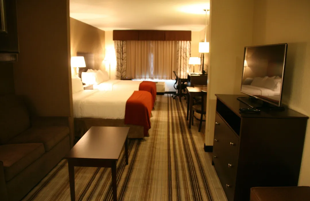 Holiday Inn Express & Suites Nevada By Ihg-1