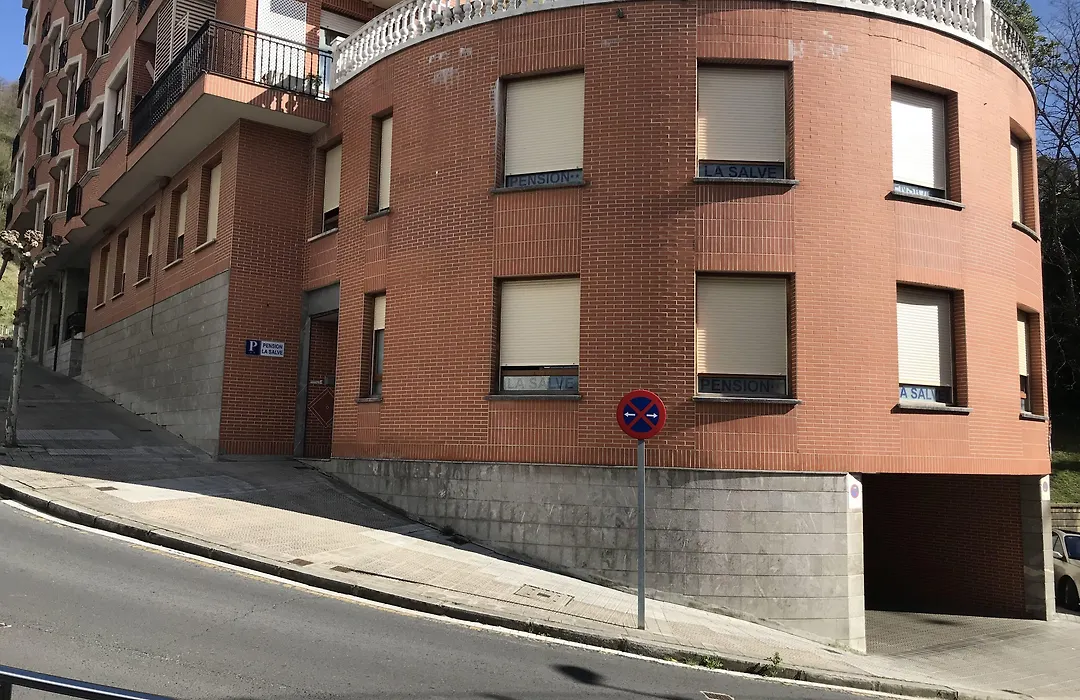 Pension La Salve-1