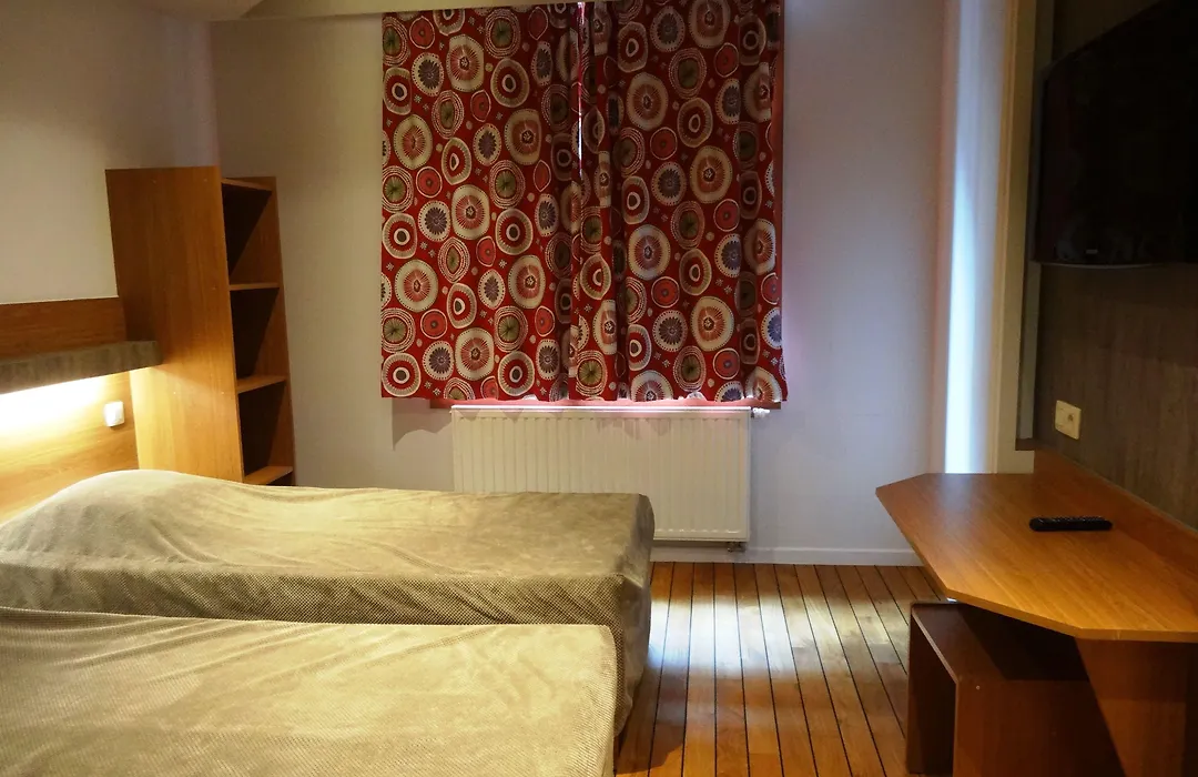 Sleep Well Youth Hostel-1