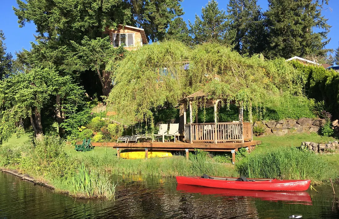 Cottage Lake Bed And Breakfast-1