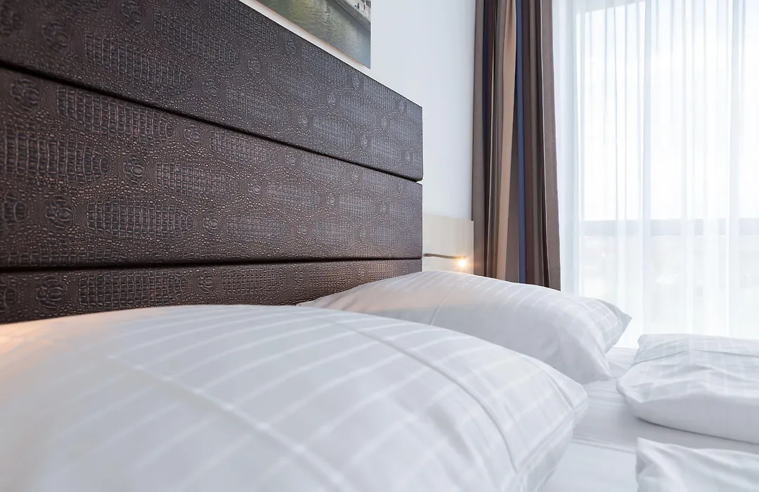 Viva Hotel Luebeck-1