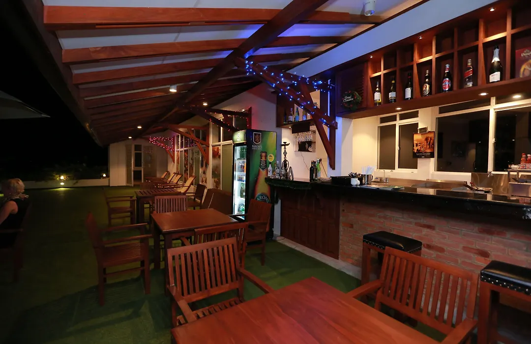 Refresh Hotel Hikkaduwa-1