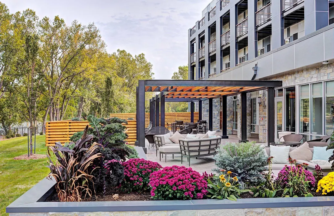 Courtyard By Marriott Appleton Riverfront-1