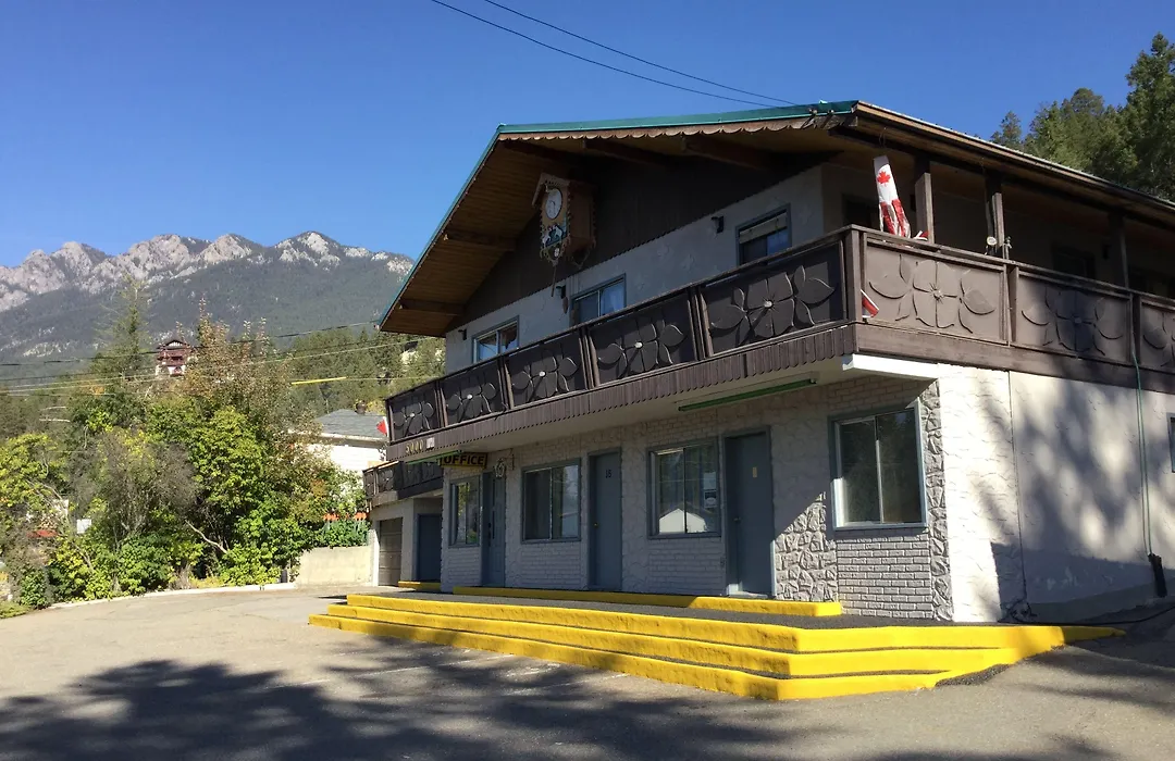Celadon Lodge-1