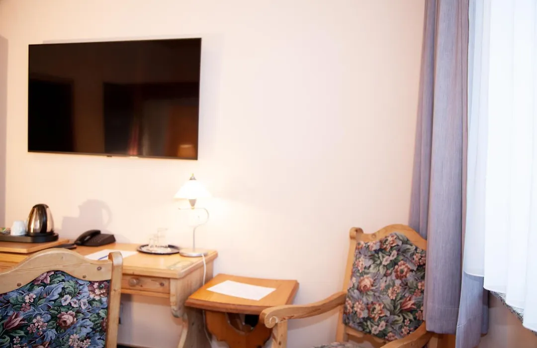 Hotel Lonac-1