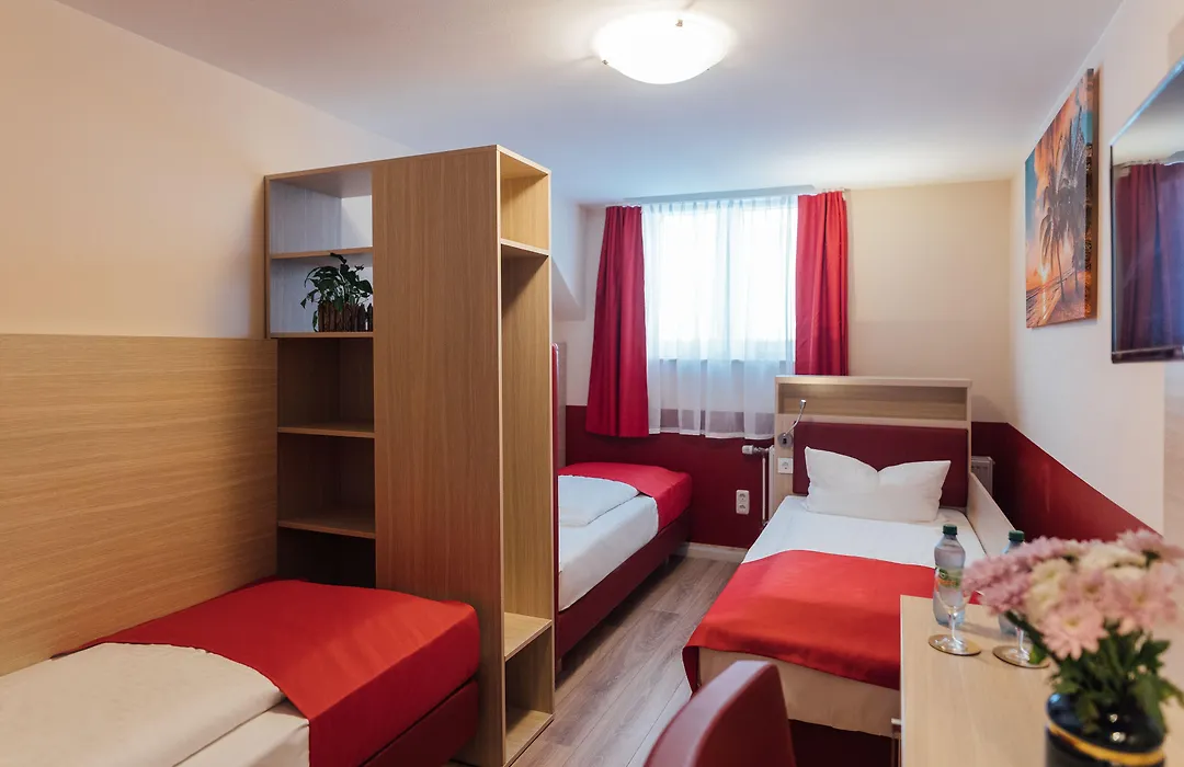 Hotel Hamburger Perle-1