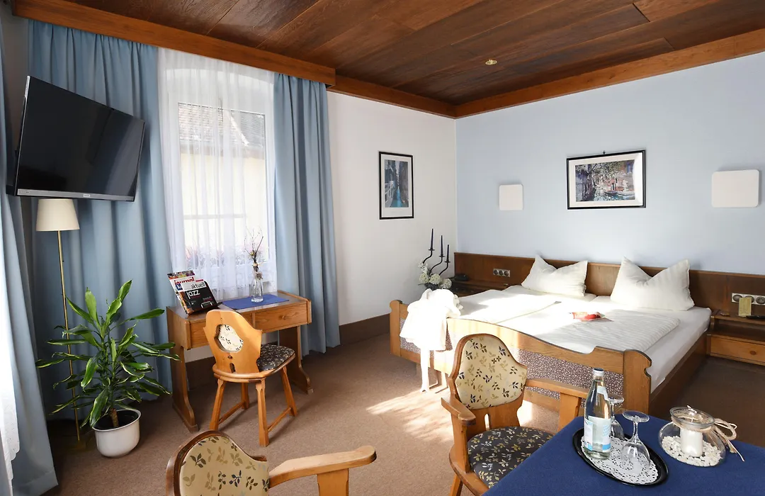 Gasthof&Hotel Goldener Hirsch-1