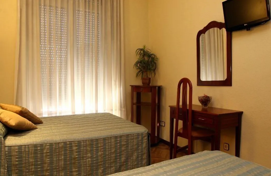 Hostal Sardinero-1