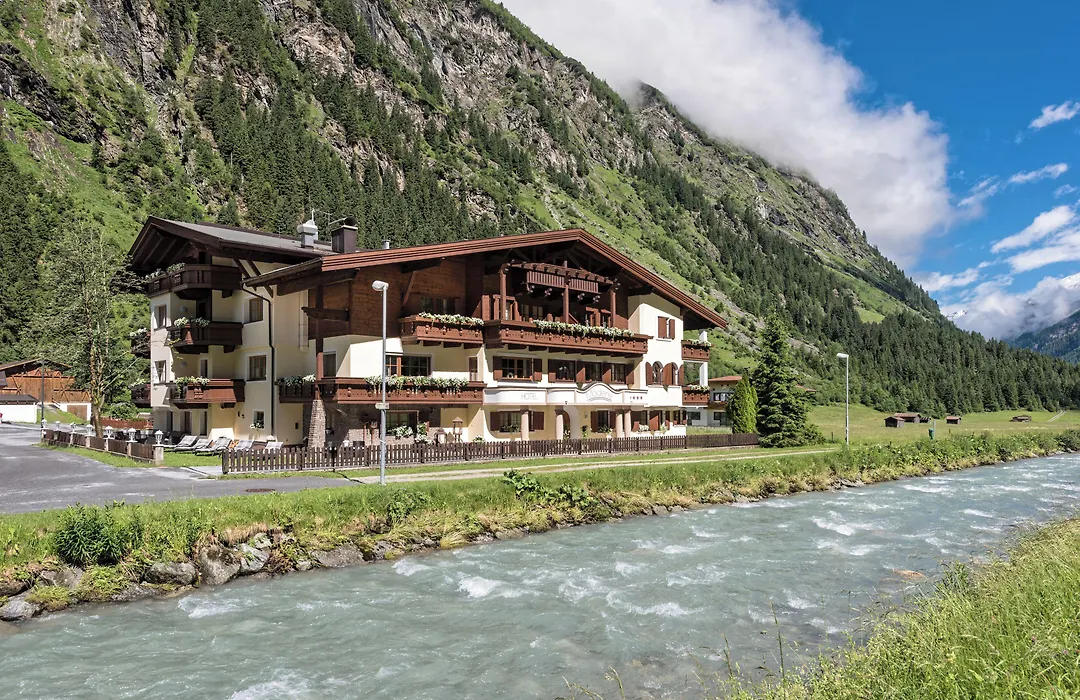 Hotel Moederle-1