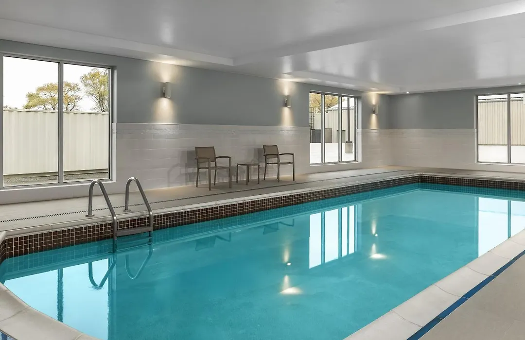 Holiday Inn Express Hotel & Suites Chatham South By Ihg-1