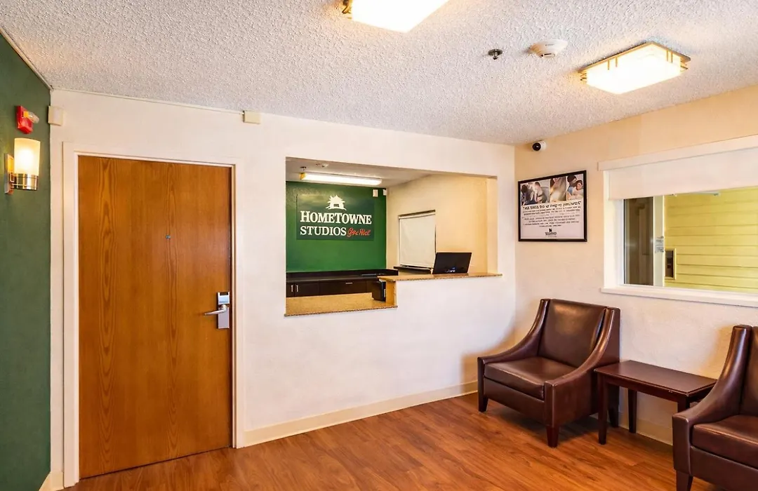 Hometowne Studios By Red Roof Houston - West Oaks - Energy Corridor-1