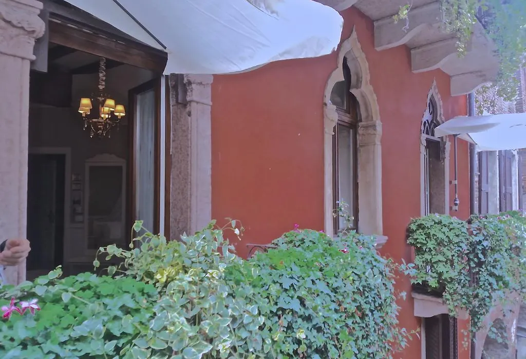 Vecchia Verona Rooms&Apartments-1