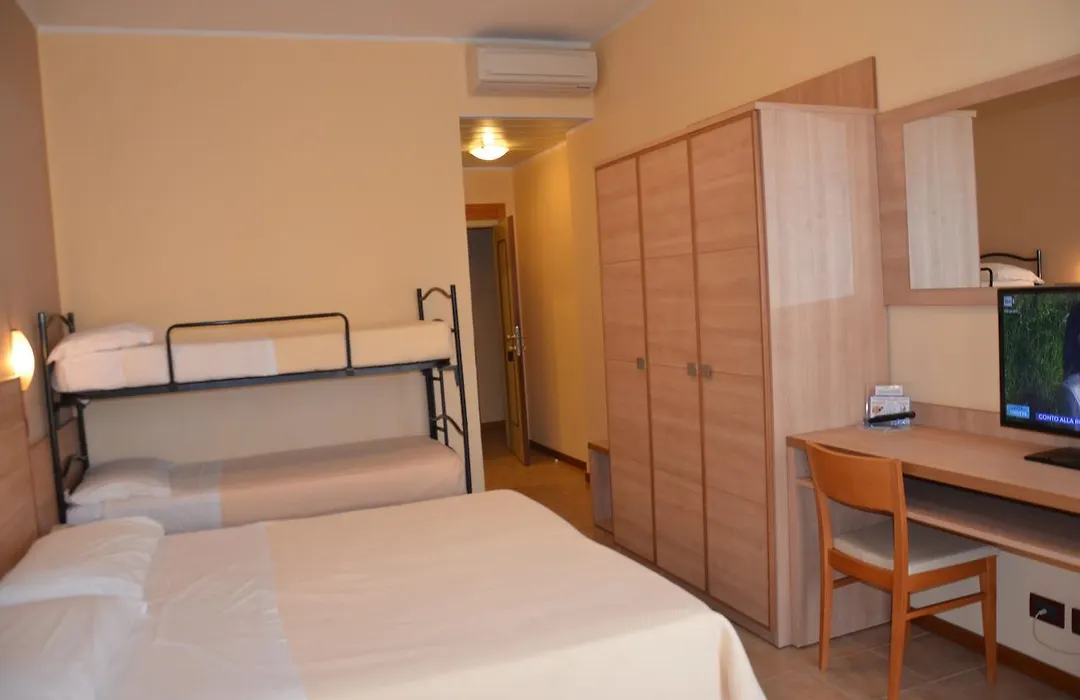 Hotel Mirage-1