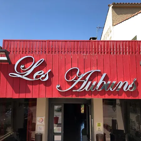 Les Aubuns Country Hotel-3