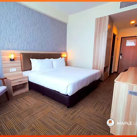 Maple Lodge-3