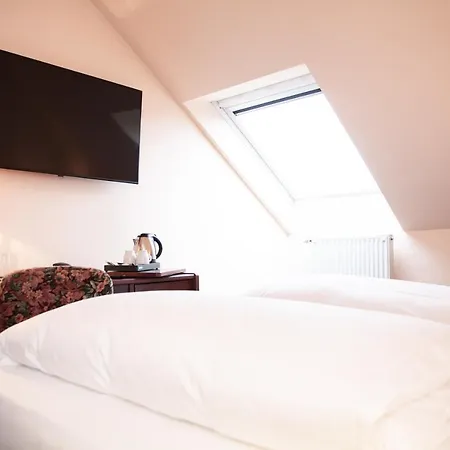 Hotel Lonac-3