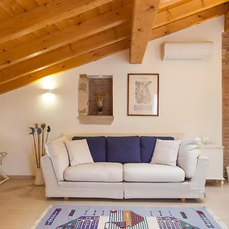 Talamo Rooms-2