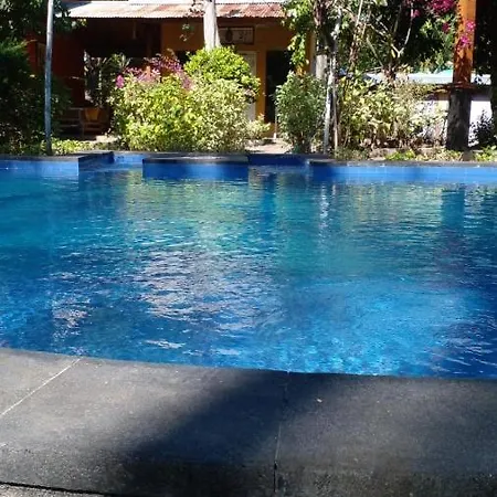 Elephant House And Bungalows Gili Air-2