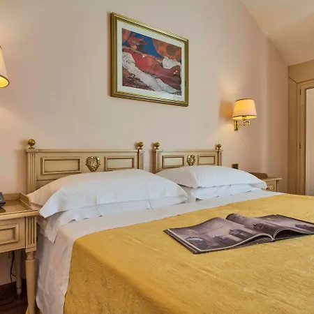Grand Hotel Villa Politi-3