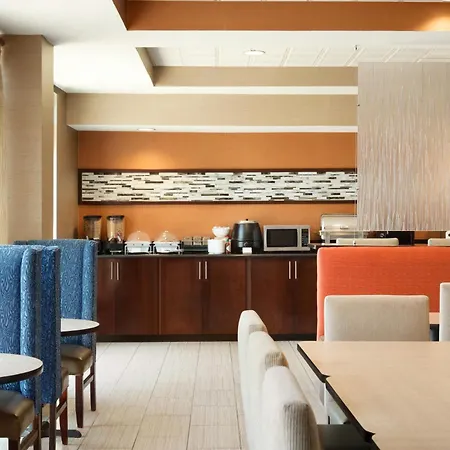 Townhome Inn & Suites By Ihg-2