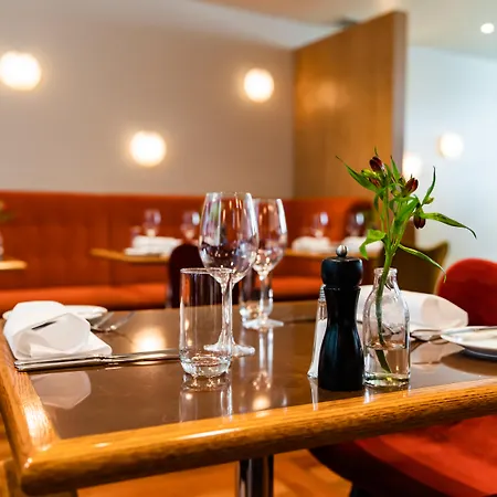 Hotel Debrett-2