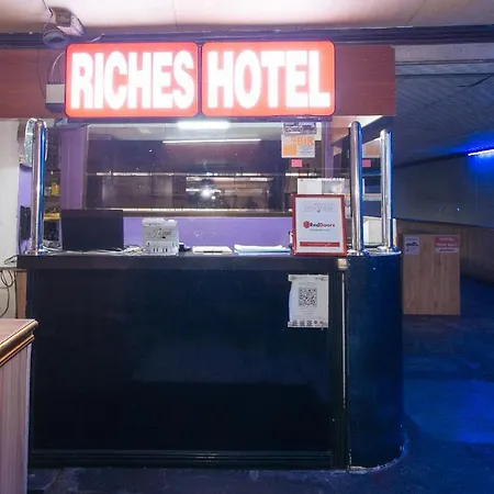 Reddoorz @ Riches Holiday Hotel Avenida-3