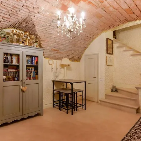 Gallery Guesthouse By Lesdomus-3