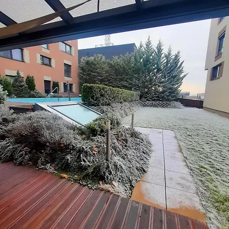 Melrose Apartments-2