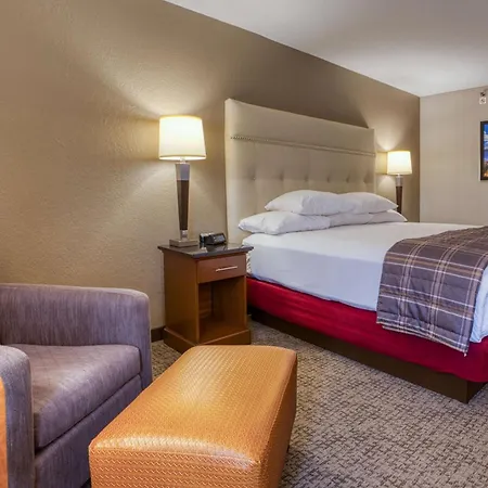 Drury Inn & Suites St. Louis - Fairview Heights-2