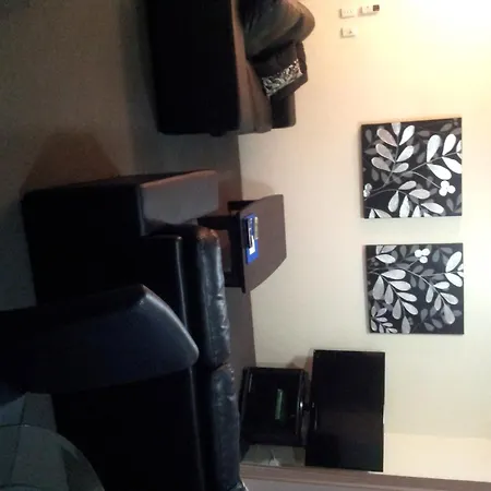 Champelli Palms Apartments-2