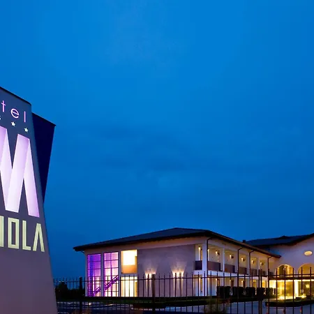 Viola Mhotel-3