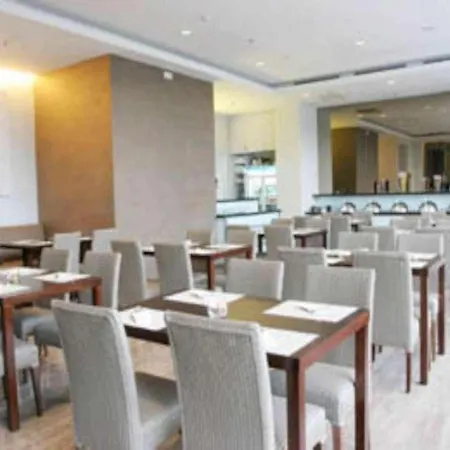 Cemara Hotel Jakarta-3