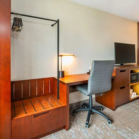 Comfort Inn Newmarket - Aurora-2