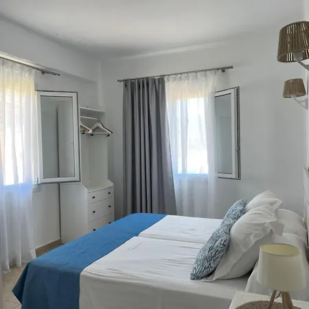 Hostal Dragonera-3