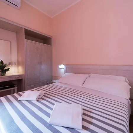 Frank'S Hotel-2