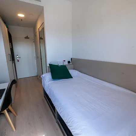 Residencia Bravo Students Granada-3