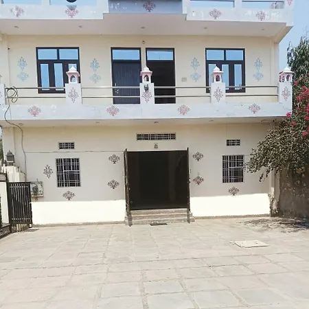 White Palace-2