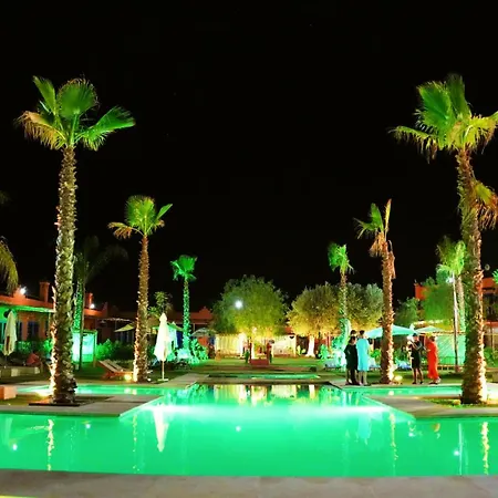 Whisper Hotel-2