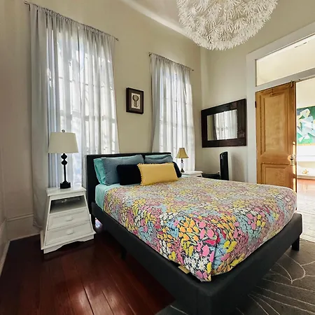 Creole Cottage Uptown-3