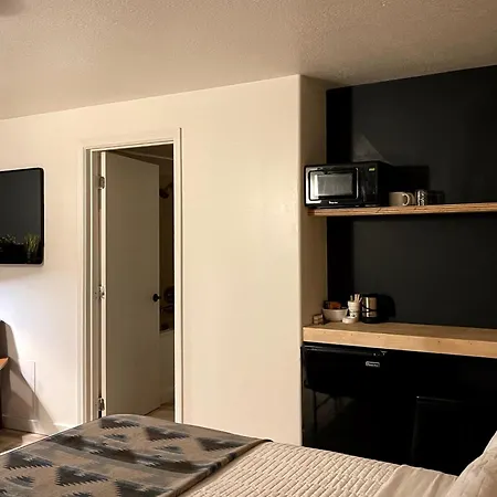 Outdoors Inn-3
