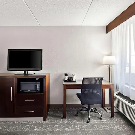 Best Western Luxbury Inn Fort Wayne-2