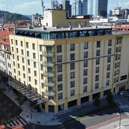 City Hotel Ljubljana-3